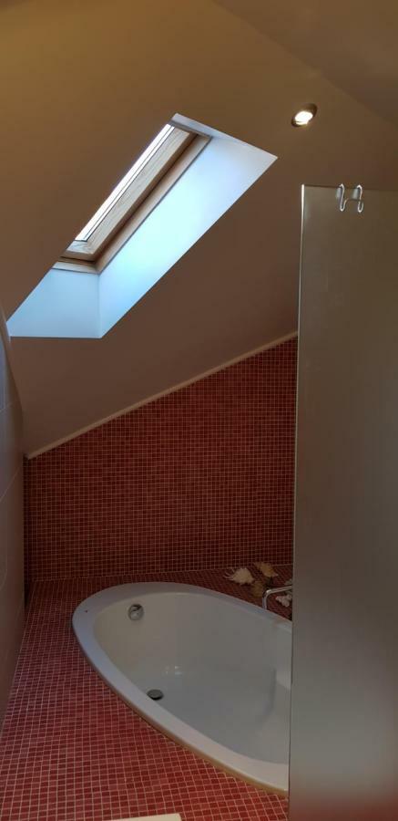 Exceptional Uzupis Bridge 3 Bedroom Apartment VNO Exteriör bild